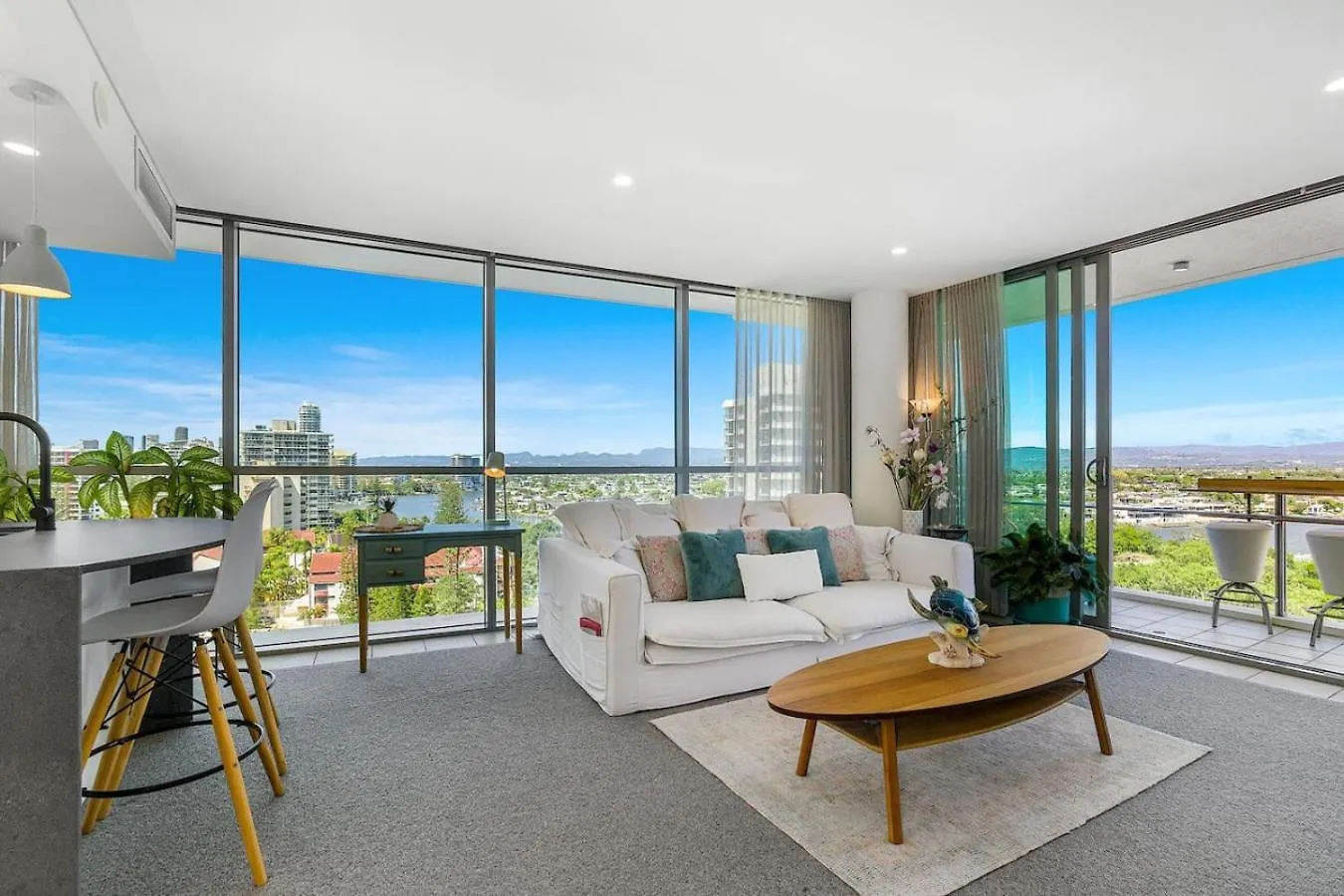 Lovely 1 Bed Apartment With Stunning Views Pool Gold Coast 0*,